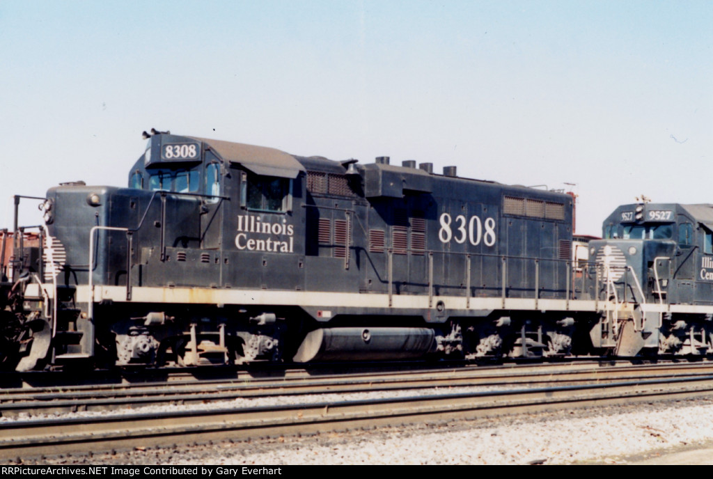 IC GP10 #8308 - Illinois Central